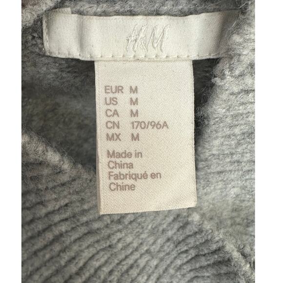 H&M gray high neck long sleeves soft sweater size Medium - Picture 3 of 9